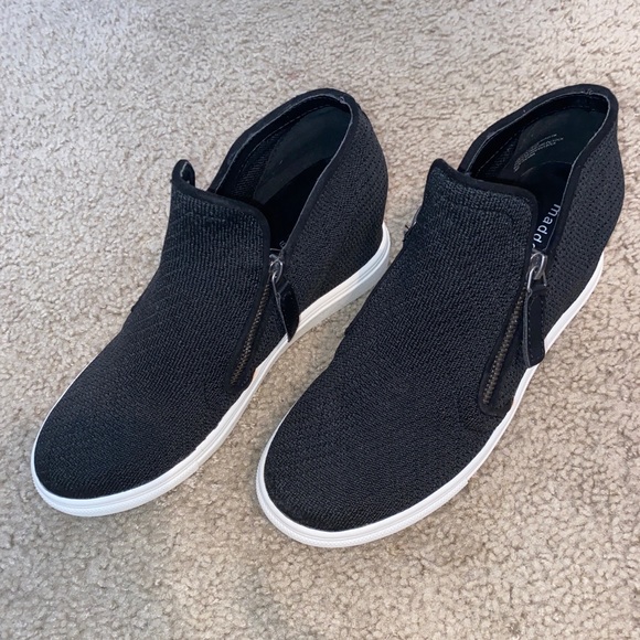 Madden Girl Women’s Penn Sneakers - Picture 3 of 3